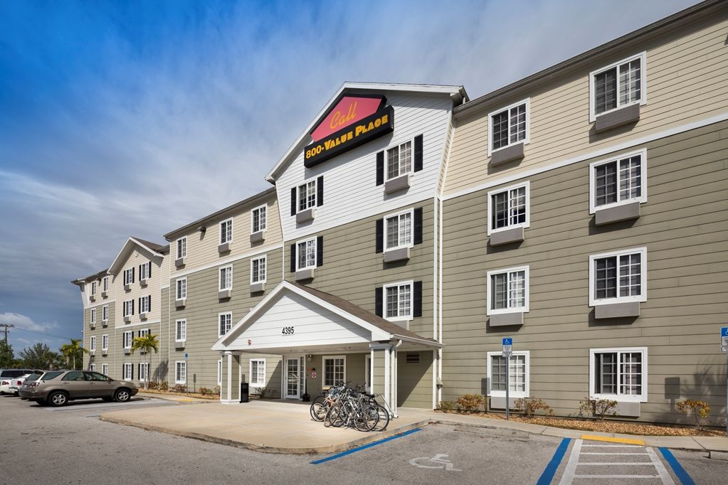 Extended Stay America Select Suites - Форт-Маєрс Екстер'єр фото